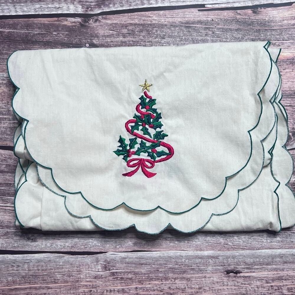 Vintage Embroidered Christmas Tree Table Runner Green Stitching Trim‎